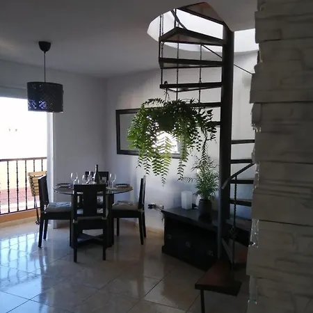A Peaceful Getaway With Ocean View And Terrace Appartement