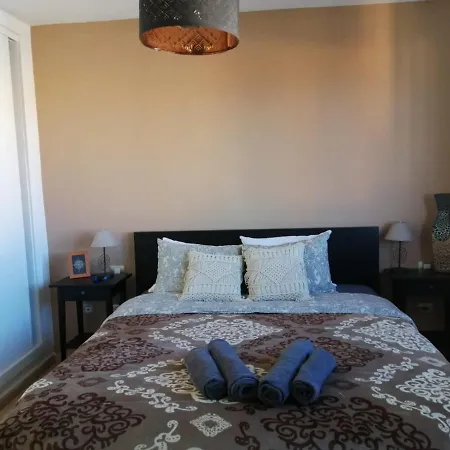 Daire A Peaceful Getaway With Ocean View And Terrace